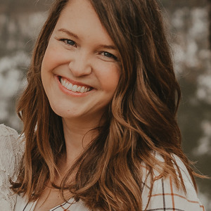 AliceMayFlather's avatar